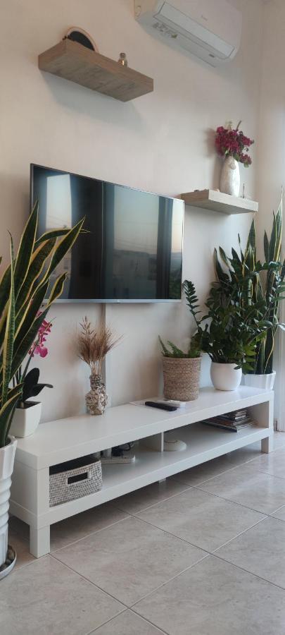 Thalassa Seaside Boutique Beach Apartment Polis Extérieur photo